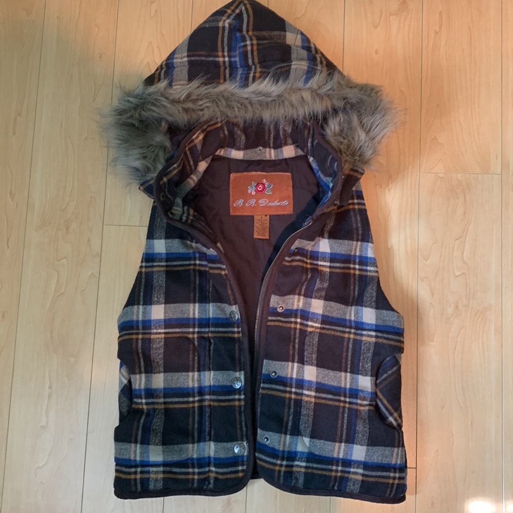 BB Dakota Plaid Vest with Faux Fur Trim Hood Size Small /XS